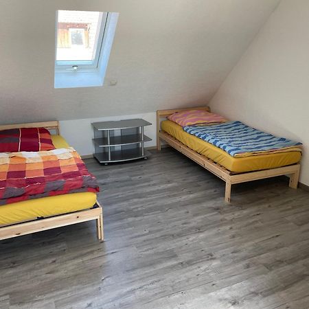Haus Dambacher - Arbeiter-Monteurzimmer Nuertingen Extérieur photo